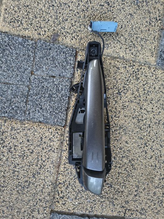 Klamka tylna lewa opel crosland 2018-19