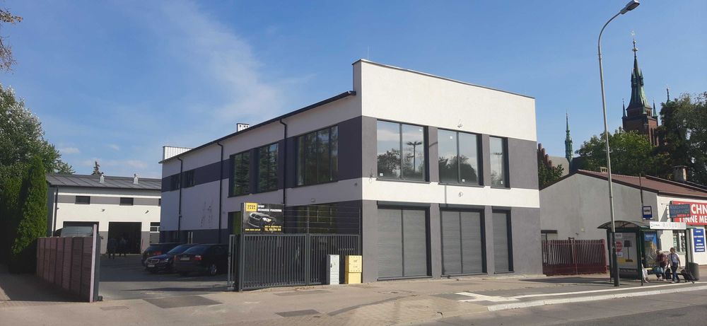 Budynek handlowo-usługowy, parking 483m2.