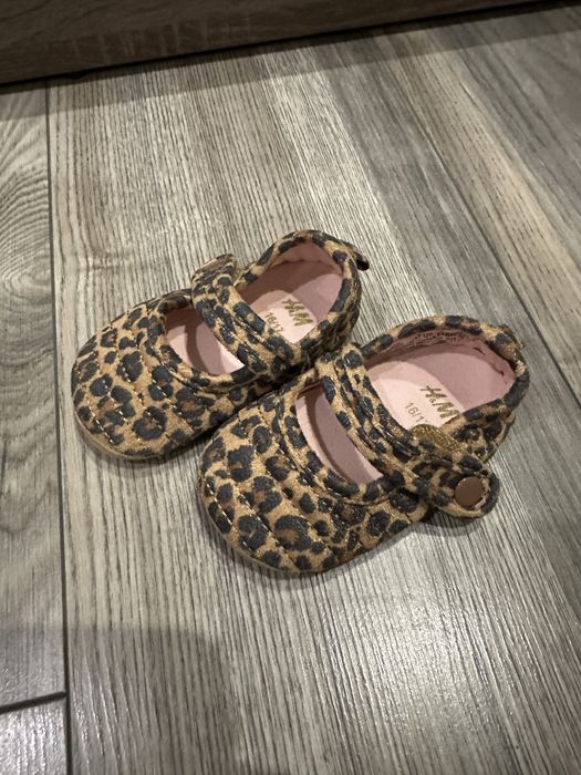 Туфлі-пінетки для дівчинки( від 3 до 8 міс)