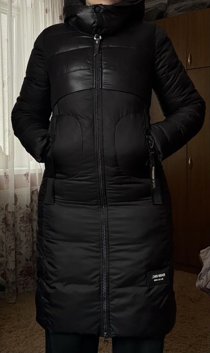 Куртка зимова чорна довга