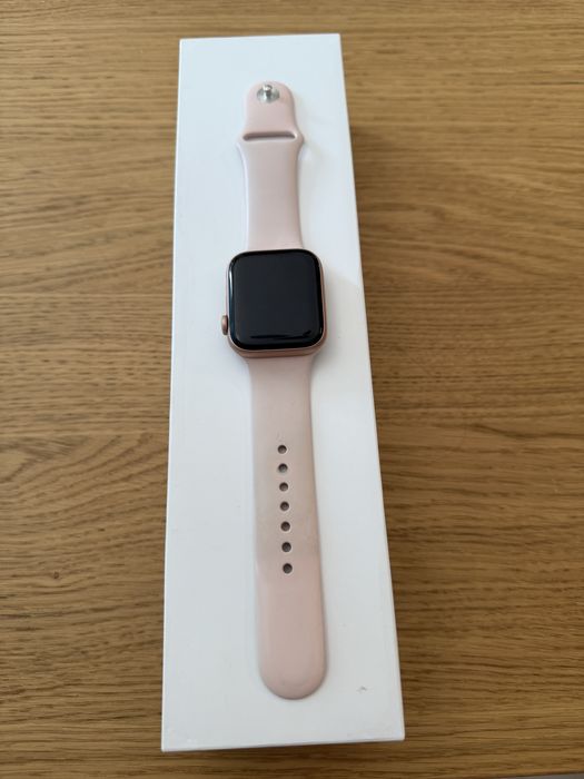 Apple watch 5 44mm różowy