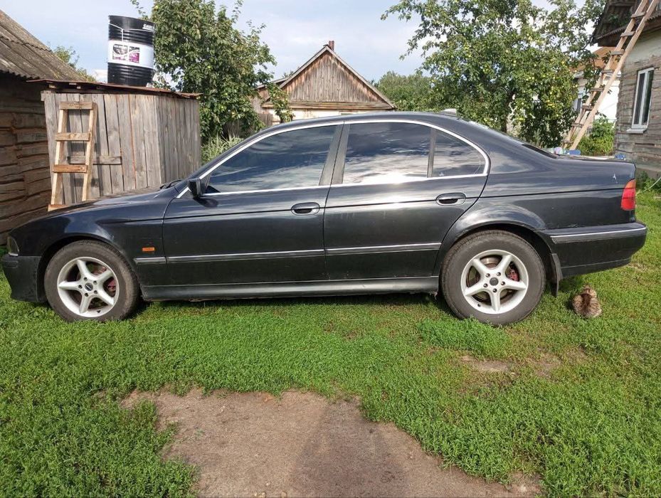 Продам авто bmw 525