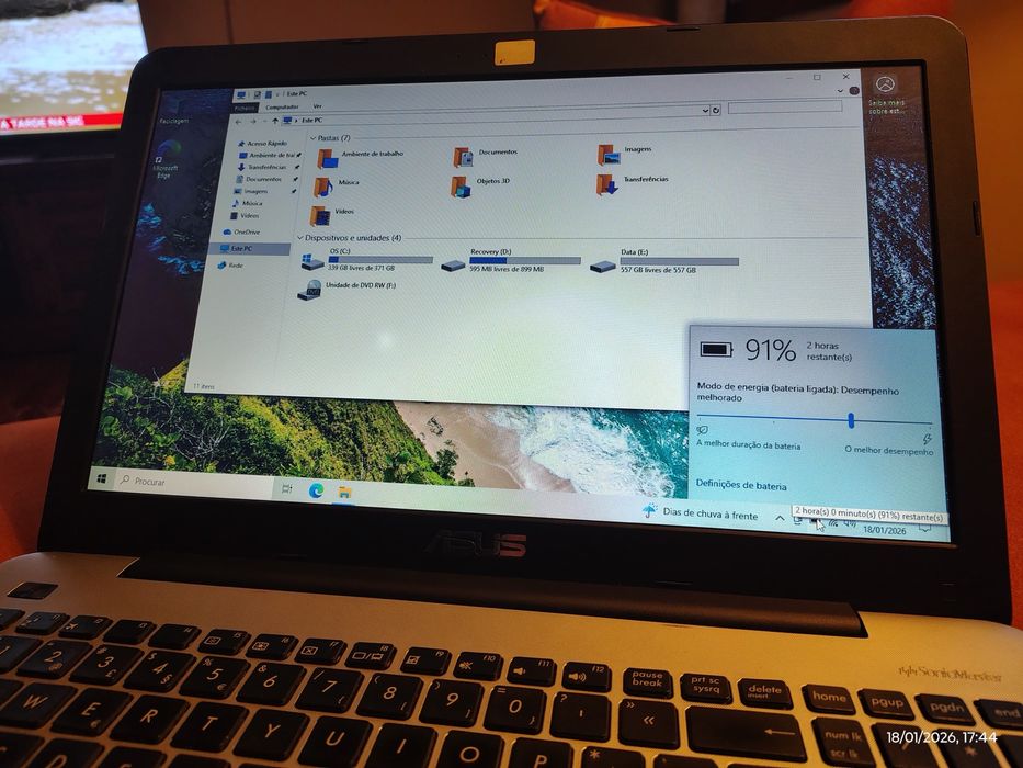 ASUS Laptop with Intel i7 Processor439920844404828163