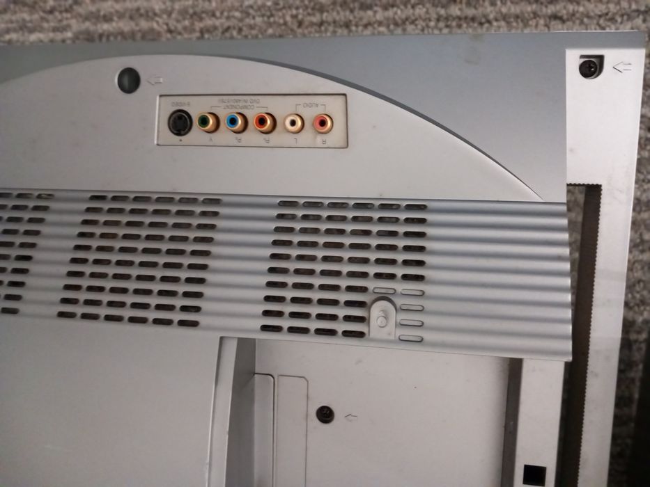 TV LCD marca LG 25" + aparelho TDT