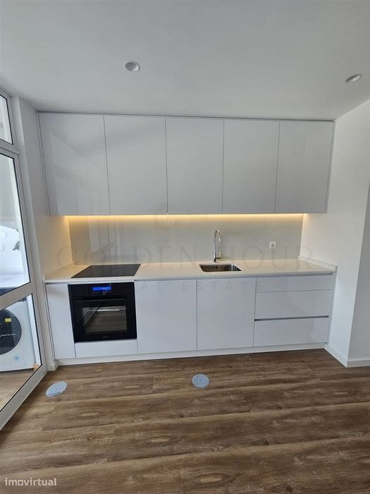 Apartamento T3 Remodelado em Condomínio Fechado | Grijó