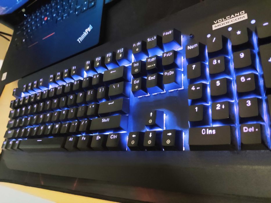VOLCANO HAMMER 2 RGB Mechanical Klawiatura + Duży dywanik za darmo