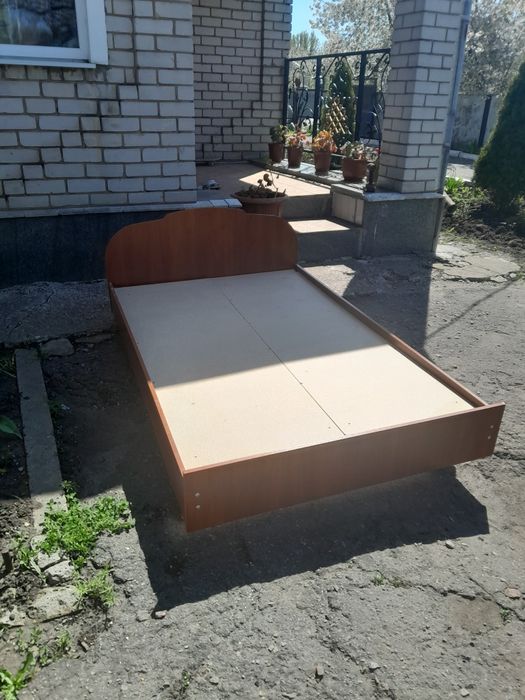 Продам       ліжко