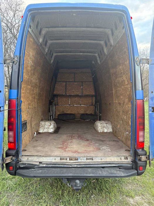 Бус Івеко дейлі Б категорія