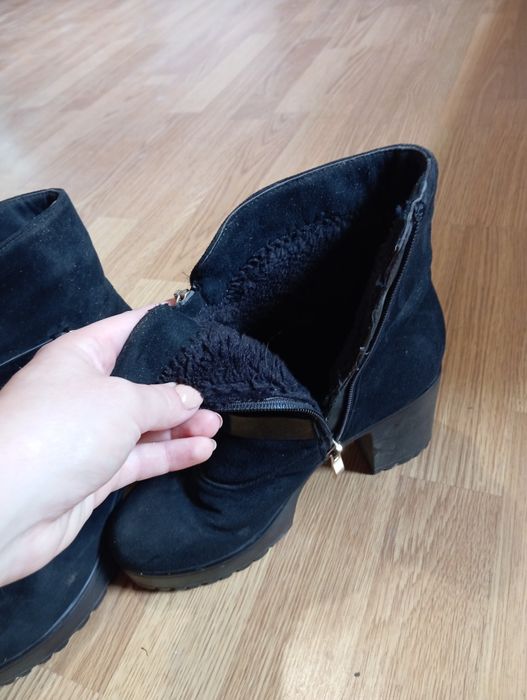 Замшеві зимові ( осінні) черевички