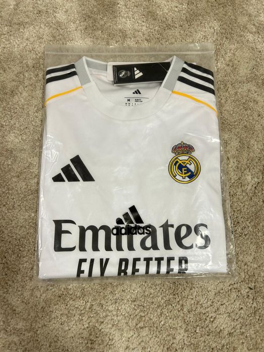 Camisola de Futebol Real Madrid