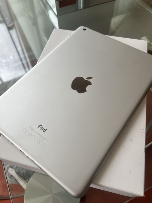 Ipad air w super stanie