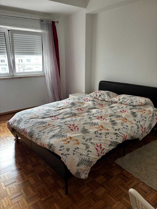 Alugo quarto no Cacém