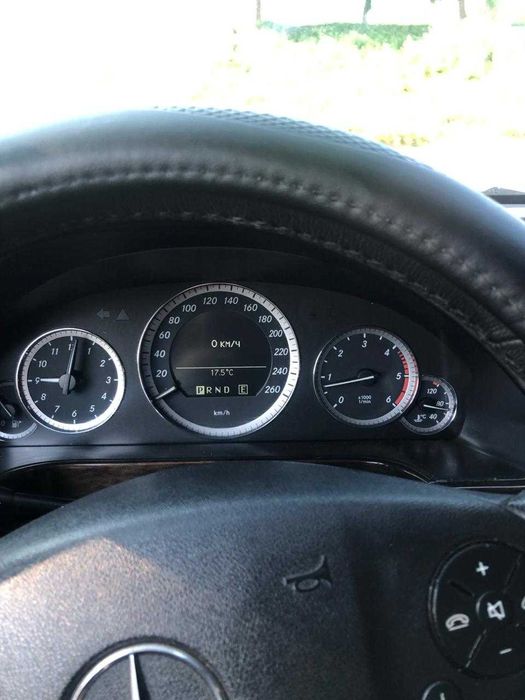 Продам Mersedess E220