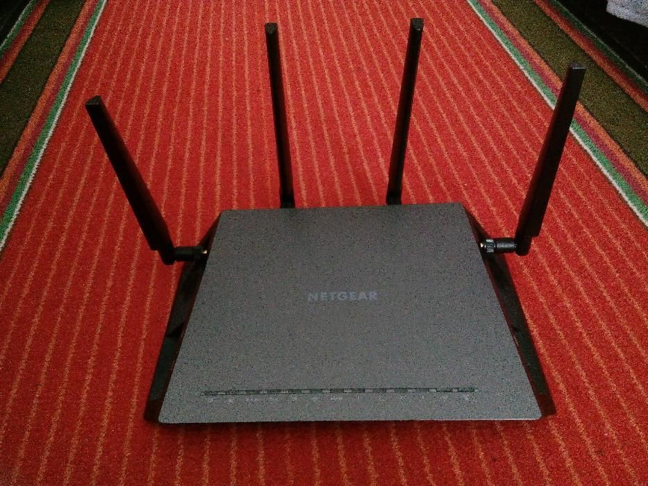 Маршрутизатор NETGEAR AC2350 Smart WiFi (R7500)