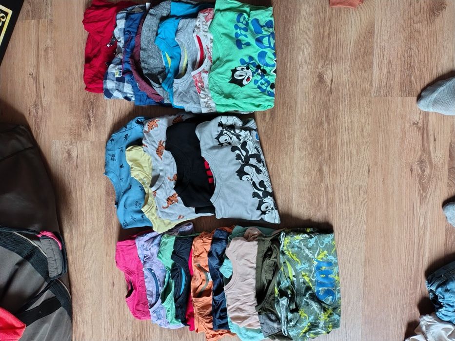 Ubrania dla chłopca 104