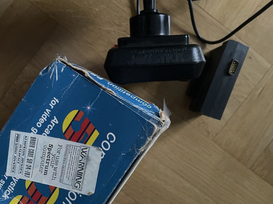 Competition Pro 5000 Joystick Atari Commodore pudelko adapter Spectrum