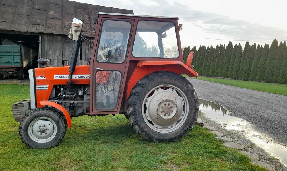Massey Ferguson  255