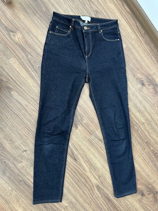 Джинси скіні