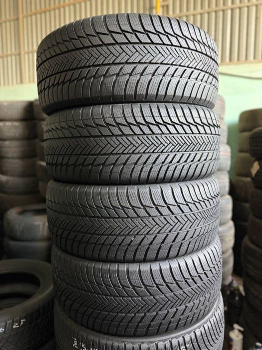235/50R19 Bridgestone 2025p