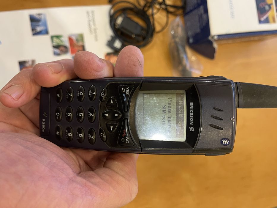 Смартфон SONY ERICSSON R380s