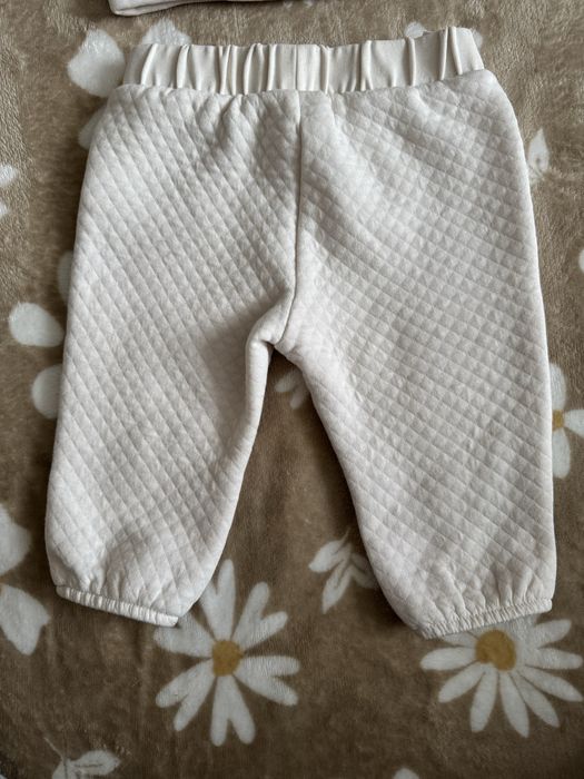 Костюм на дівчику c&a 74р