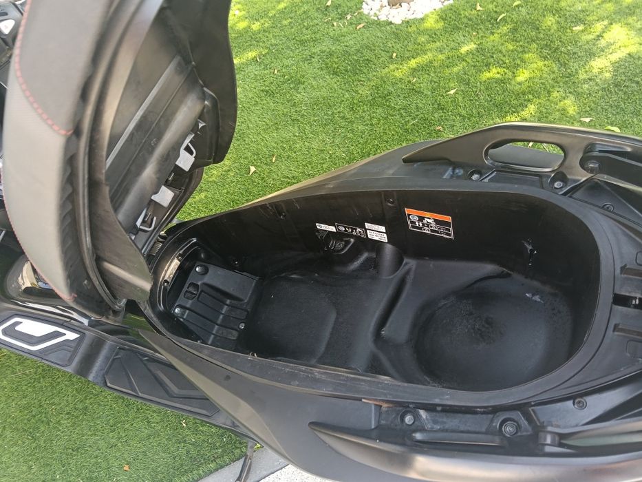 Título para o anúncio: Honda forza 125 edição especial 
Honda Forza 125 Edição Especial 2023 | 33.000 km | Impecável
