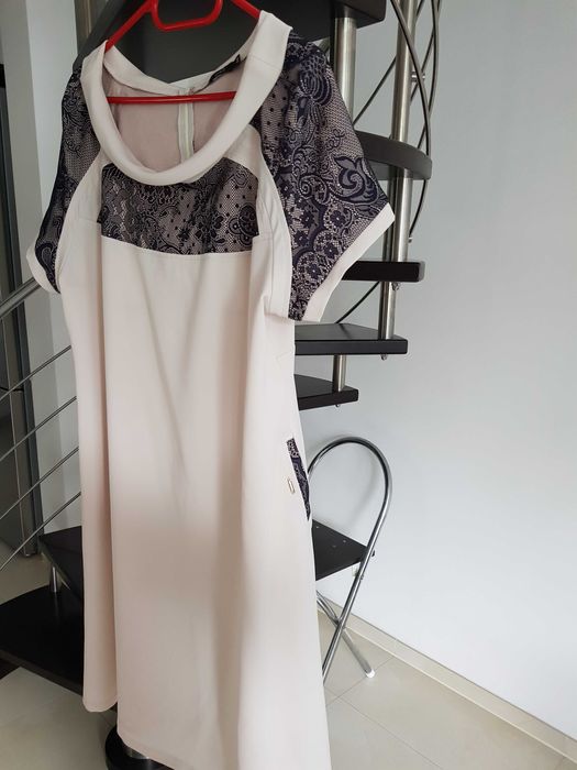 Piękna sukienka oversize Trynite r. 50 – stan idealny