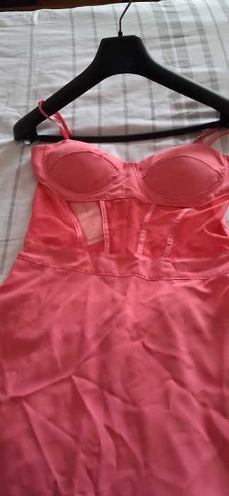 Vestido de cerimónia novo da estilista Maria Marcelino