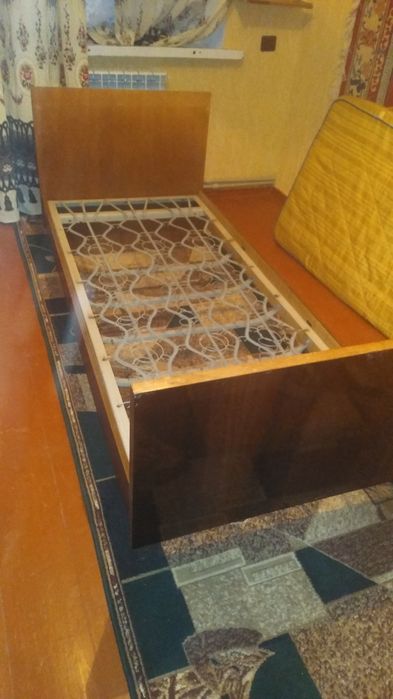 Кровать б/у однушка