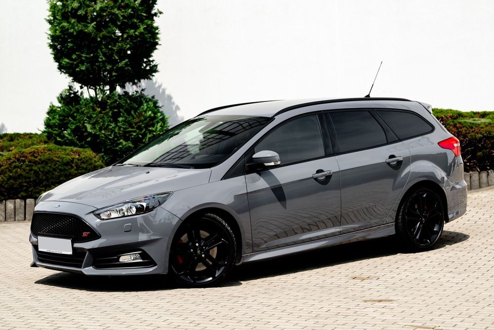Ford Focus 2.0D 185KM ST Xenon LED Kamera Navi Grzane Fotele BLIS PDC Serwis