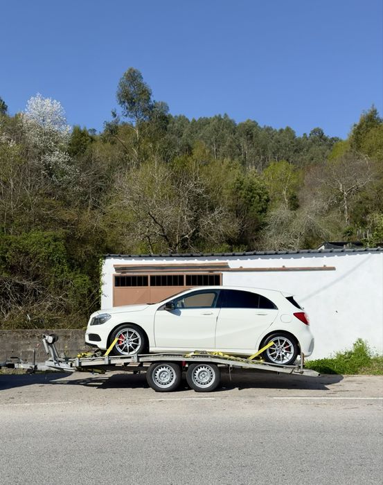 Servicos Transportes de carros tratores porta carros reboques atrelado atrelados