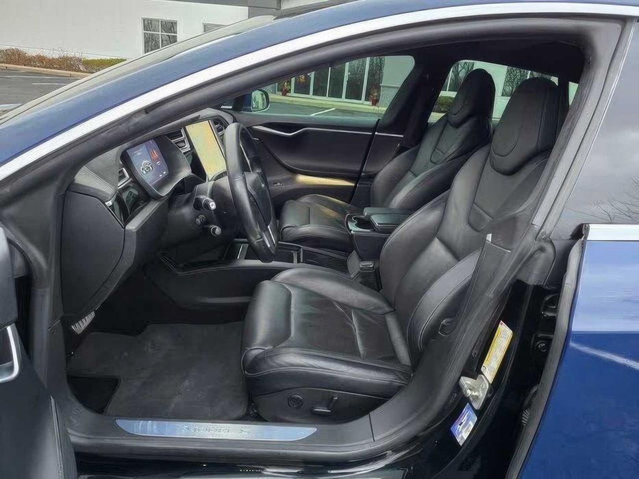 Tesla Model S P100D      2016