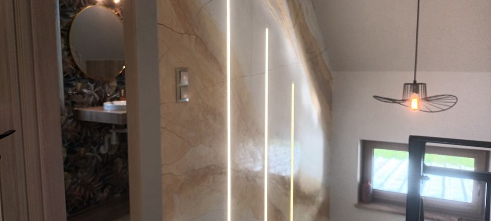 Komfortowy  dom  nad jeziorem. Z pomostem i łódką. Wędkowanie gratis.