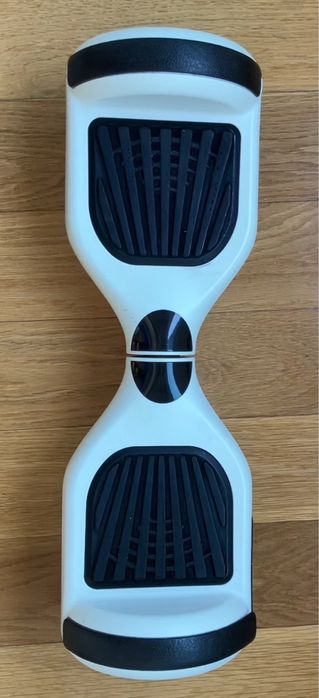 Hoverboard in semi-new condition, fully functional64173572406915120