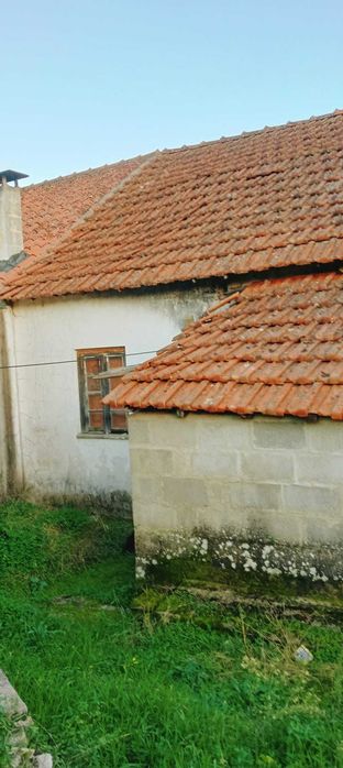 Casa da aldeia para recuperar.