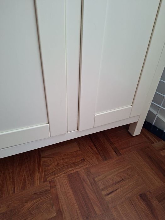 Armário roupeiro branco
