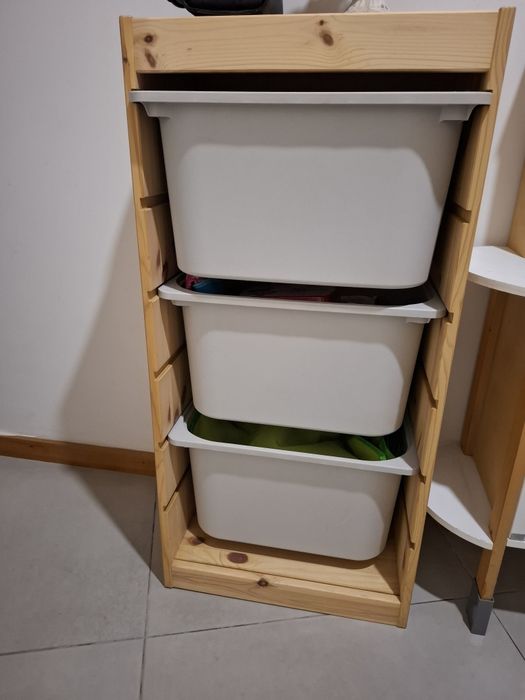 Movel ikea com cestos