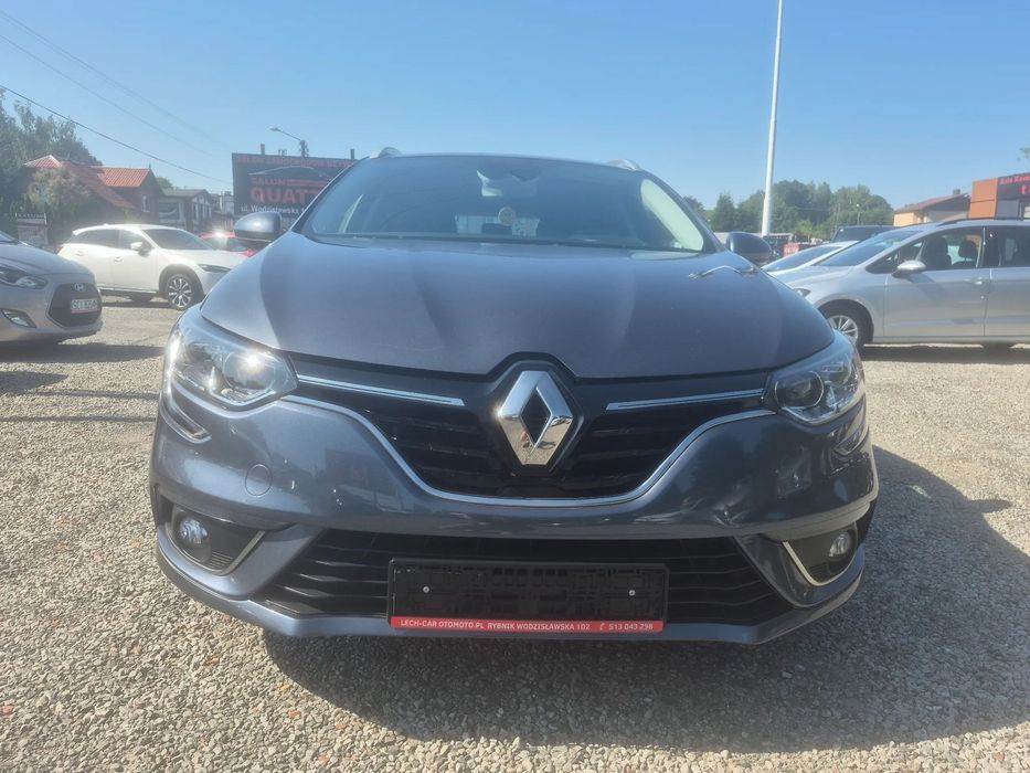 Renault Megane Duży monitor podgrzewana kierownica