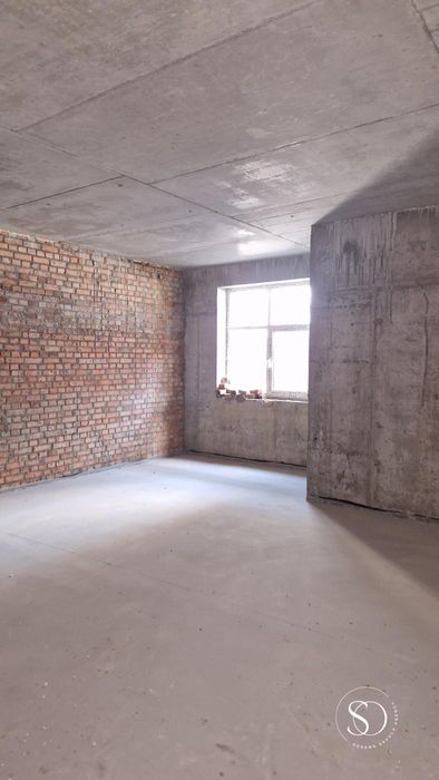 Оренда фасадного приміщення в ЖК Шенген, вул. Залізнична