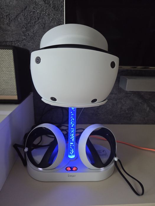 Playstation VR2 ze stojakiem idealne,  polecam!
