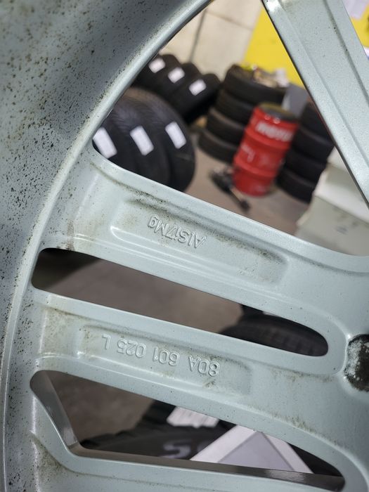 Felgi Aluminiowe 5x112 8.0Jx20 ET 39 Audi VW