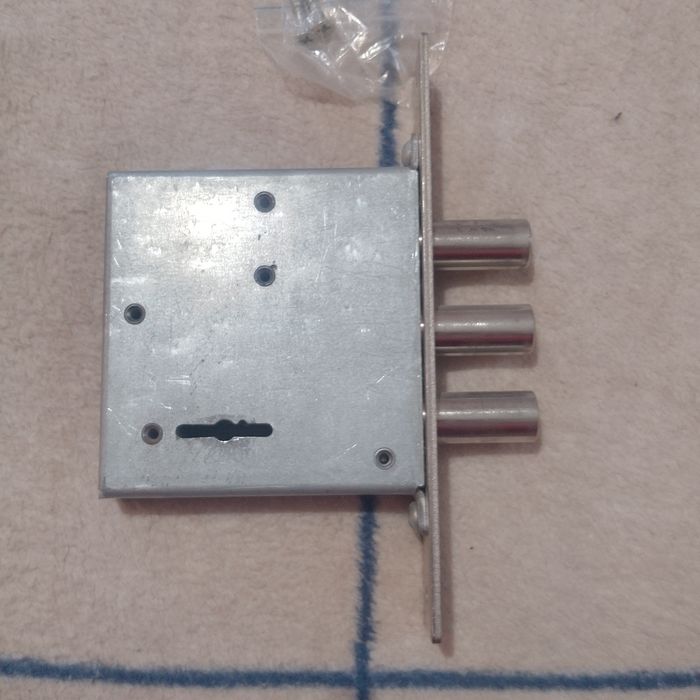 Замок врізний  Гардіан