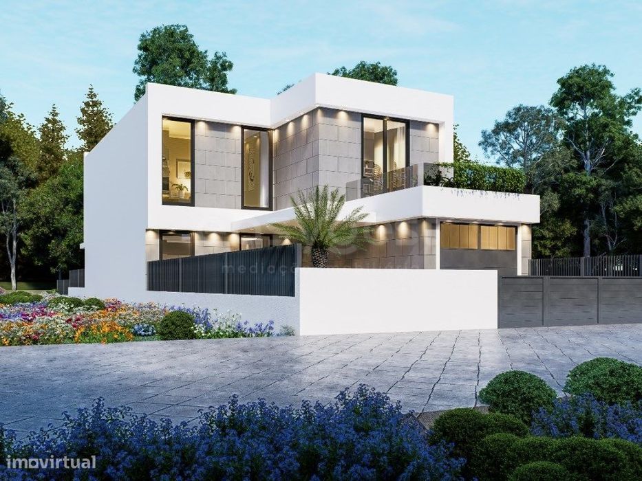 Moradia de arquitetura contemporânea Quinta do Texugo