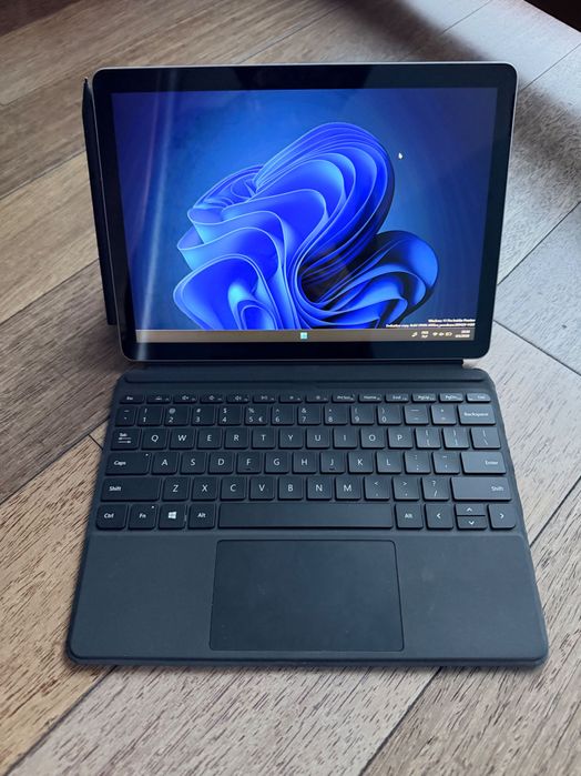 Microsoft Surface Go 3 + rysik
