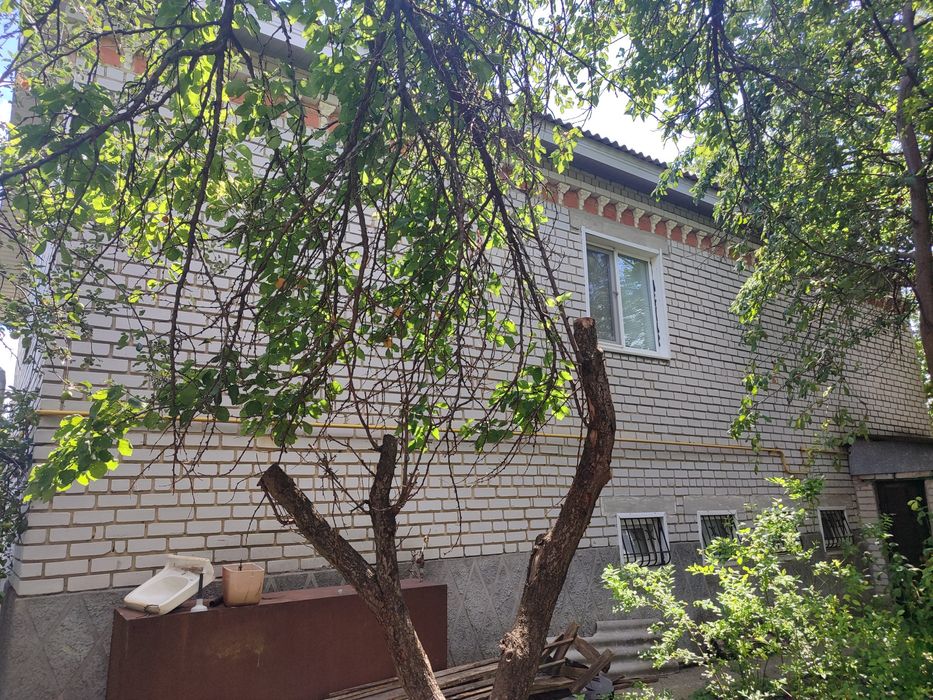 Продаж двоповерхового будинку в селі Голубівка Самарівського району