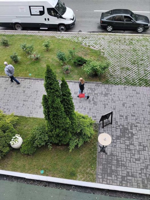 Своё отопление! Центр, уютная полногабаритная 1-ком кв. м.Научная