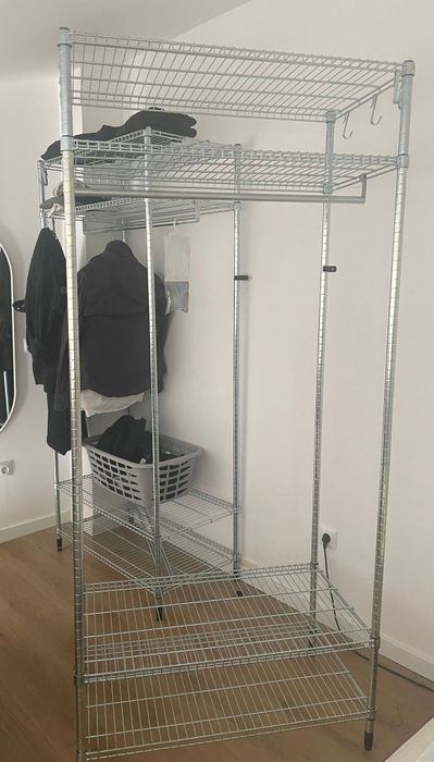 Roupeiro Omar Ikea