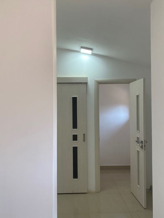 Продається комерційне приміщення магазину.