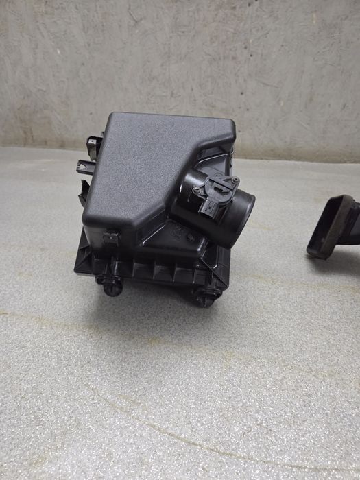 Корпус повітряного фільтру Toyota Rav4 XA50 розборка 2018 - 2025