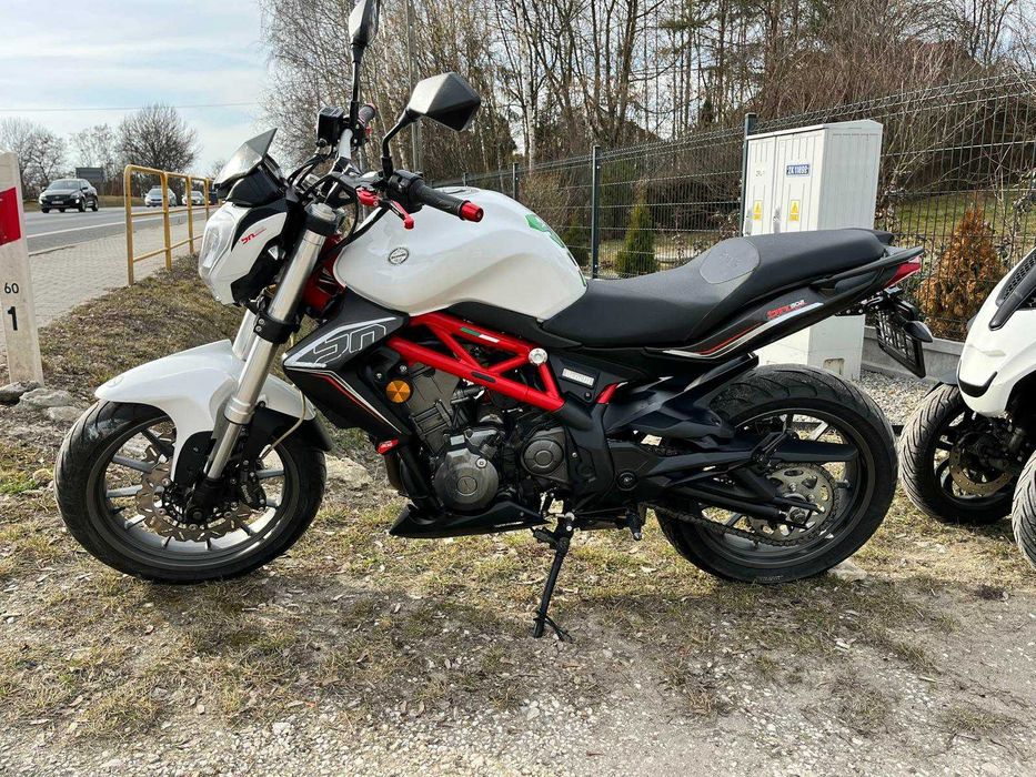 2016 Benelli BN 302